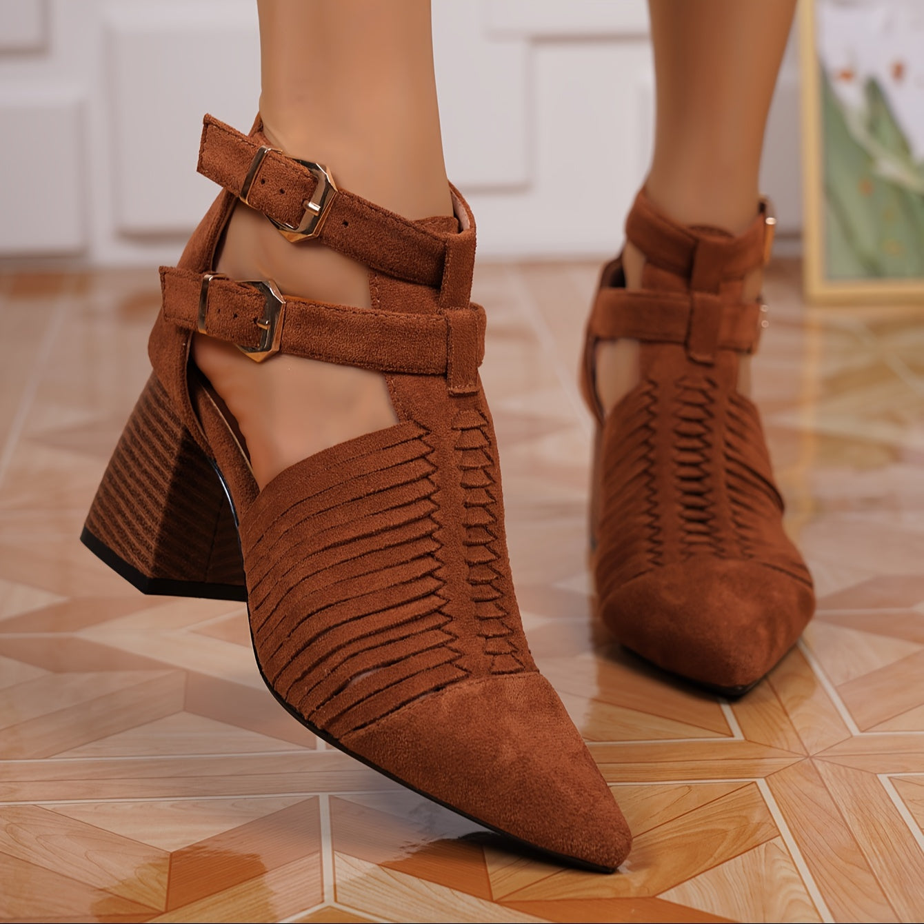 VougeVamp Retro Fringed Pointed Toe High Heel Pumps – Solid Color, Block Heel, Woven Cut-Out Design - VougeVampUK