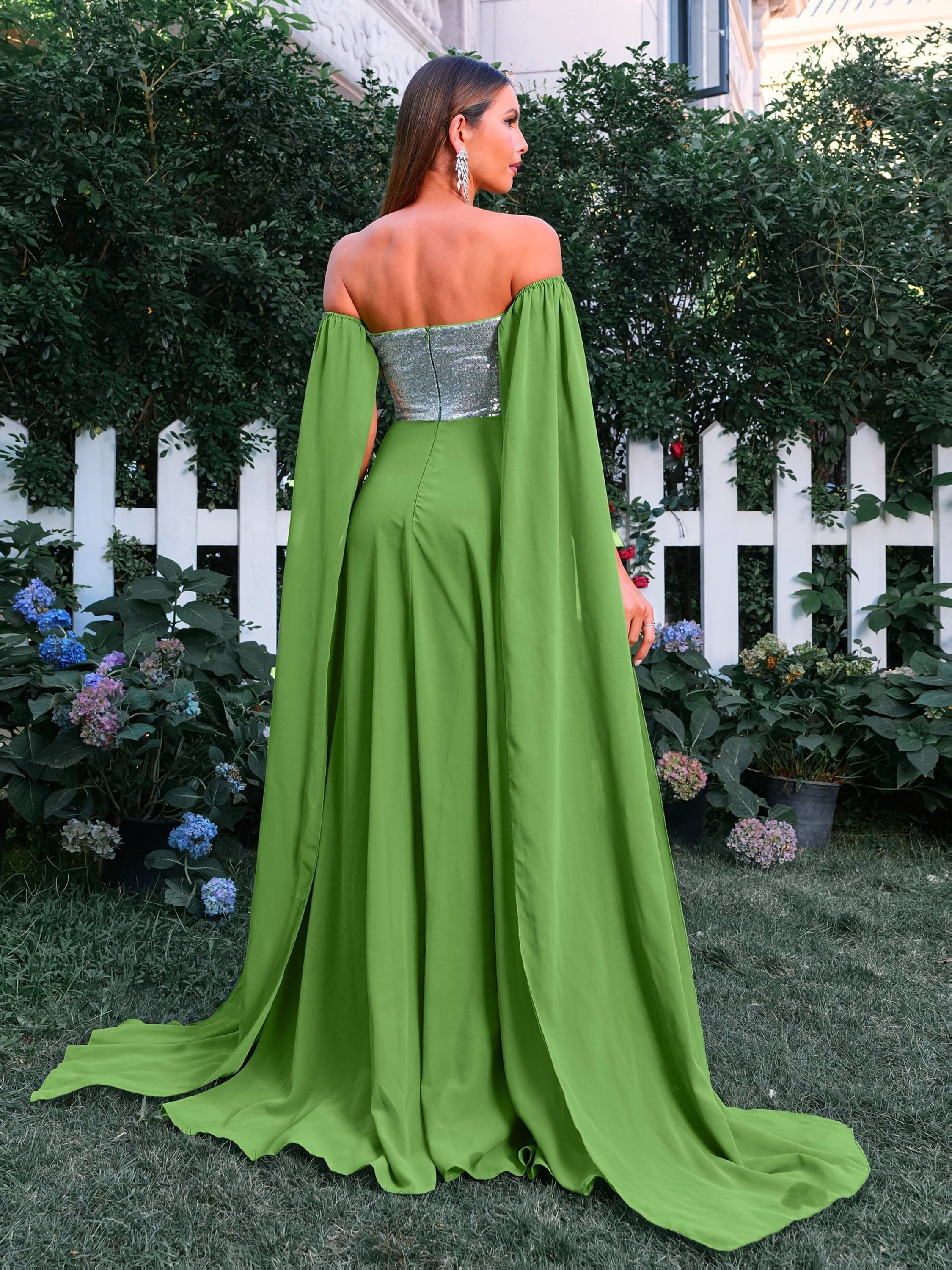 VougeVamp Elegant Off-Shoulder Green Gown – Extra Long Sleeves & Ruched Waist for Timeless Sophistication - VougeVampUK