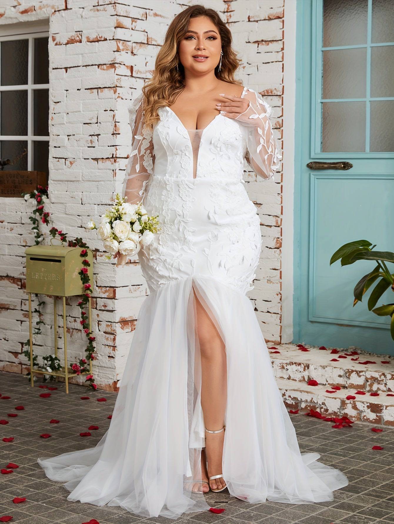 VougeVamp Plus Size Enchanting Mermaid Wedding Gown – Floral Mesh Detailing & Elegant Illusion Sleeves - VougeVampUK