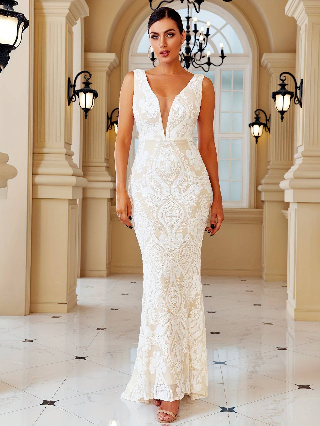 Elegant Black Sequin Mermaid Dress – V-Neck, Sleeveless Bodycon Gown with Geometric Pattern - VougeVampUK