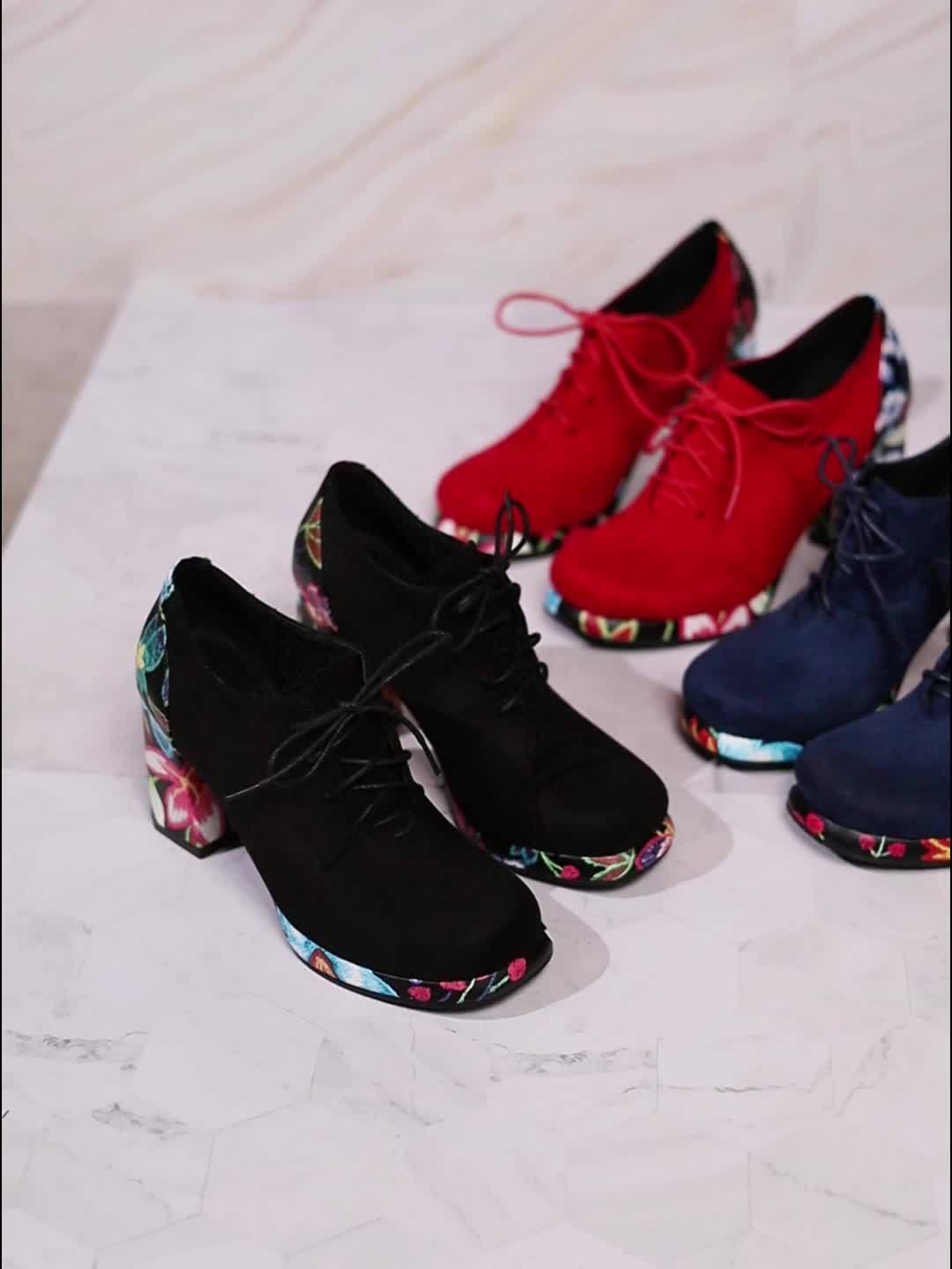 VougeVamp Elegant Chunky Heel Ankle Boots – Lace-Up Waterproof Platform Booties with Round Toe - VougeVampUK