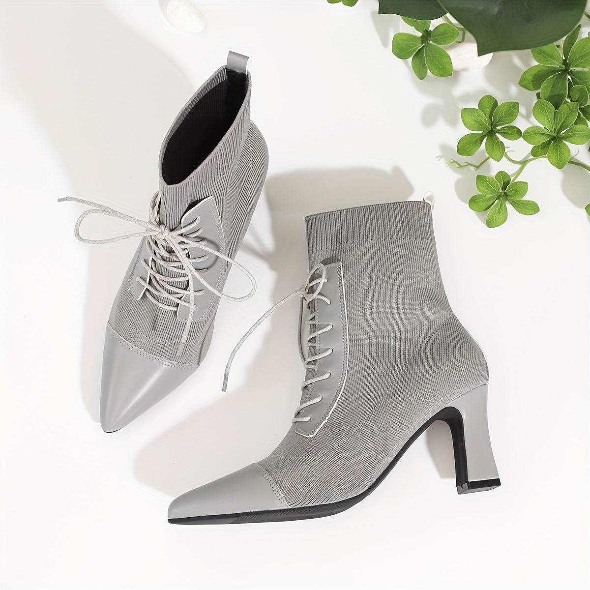 VougeVamp Fashionable Grey Ankle Boots – Pointed Toe & Chunky Heel Winter Boots - VougeVampUK