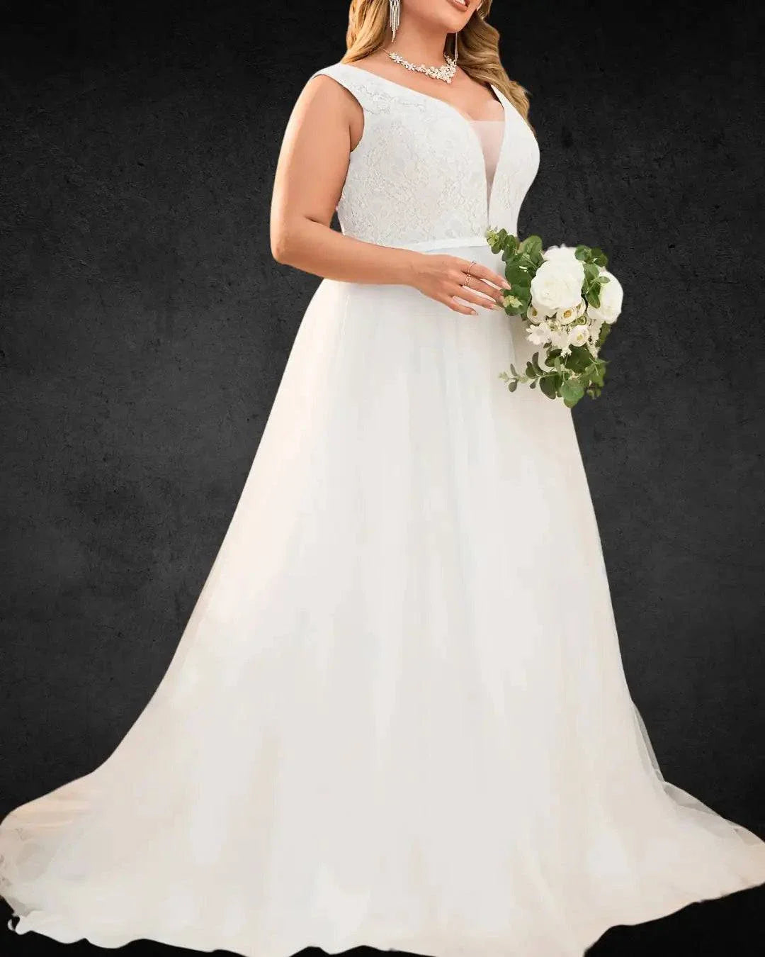 Plus Size Women's Sleeveless V-Neck Lace Wedding Dress – Elegant Bridal Gown & Evening Dress - VougeVampUK