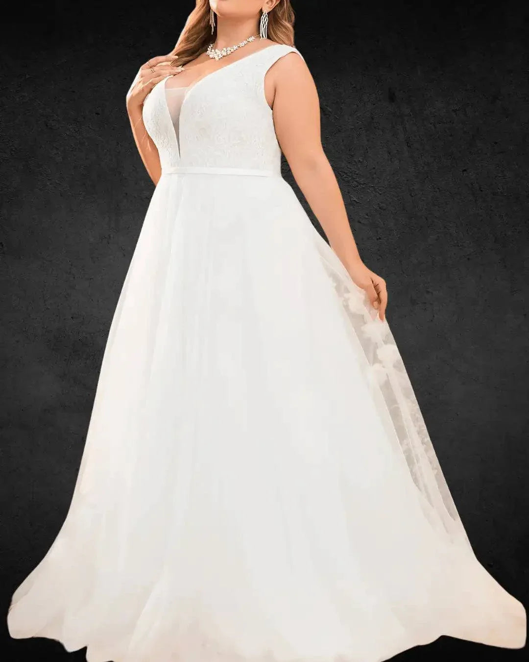 Plus Size Women's Sleeveless V-Neck Lace Wedding Dress – Elegant Bridal Gown & Evening Dress - VougeVampUK