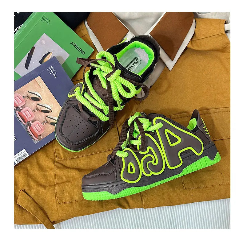 VougeVamp Unisex Skateboard Street Sneakers – High-Quality Hip-Hop Vulcanized Casual Shoes - VougeVampUK