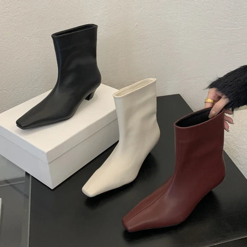 Handmade Pointed Toe Ankle Boots for Women – Slip-On Low Heel Street Style Party & Banquet Short Boots - VougeVampUK