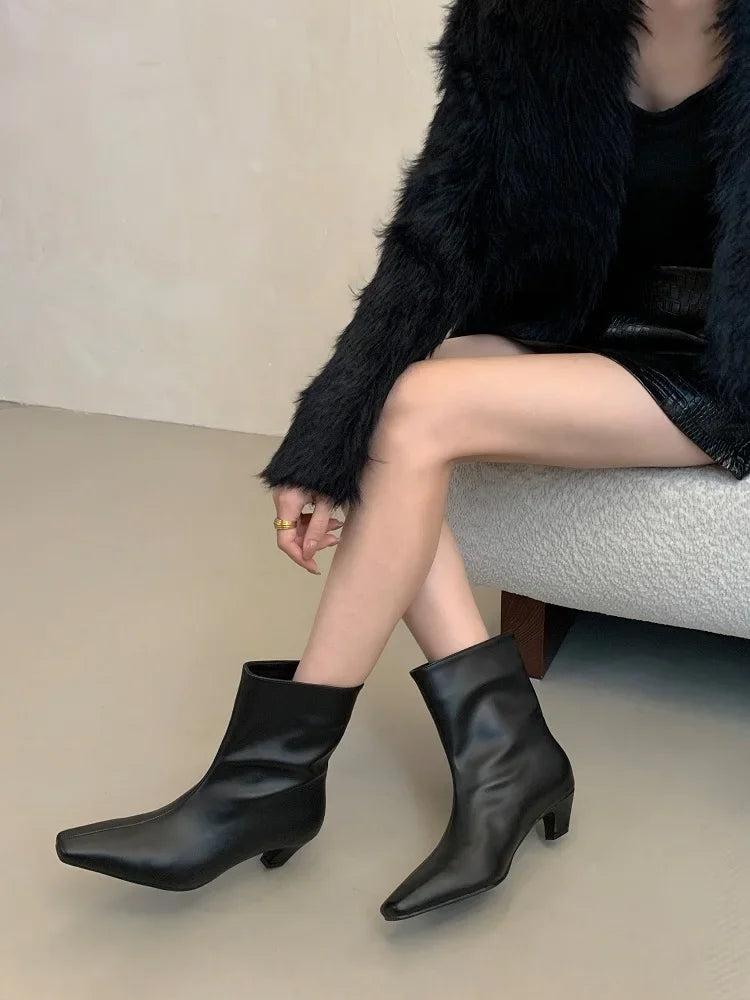 Handmade Pointed Toe Ankle Boots for Women – Slip-On Low Heel Street Style Party & Banquet Short Boots - VougeVampUK