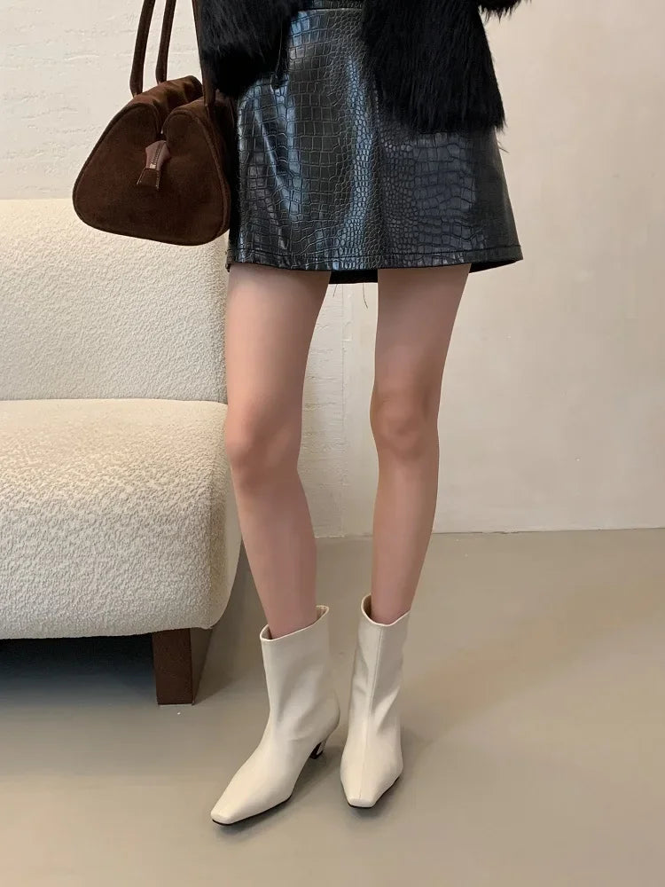 Handmade Pointed Toe Ankle Boots for Women – Slip-On Low Heel Street Style Party & Banquet Short Boots - VougeVampUK