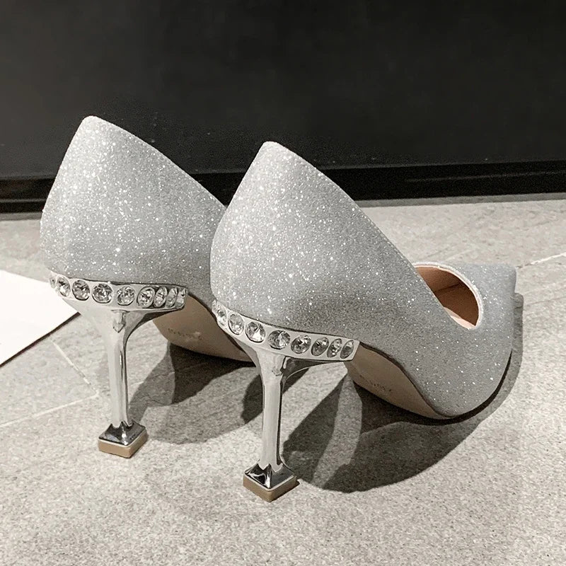 VougeVamp Elegant Stiletto Heels – Nude & Metallic Pointed Toe Dress Shoes with Pearl Detail for Bridal, Party & Special Occasions