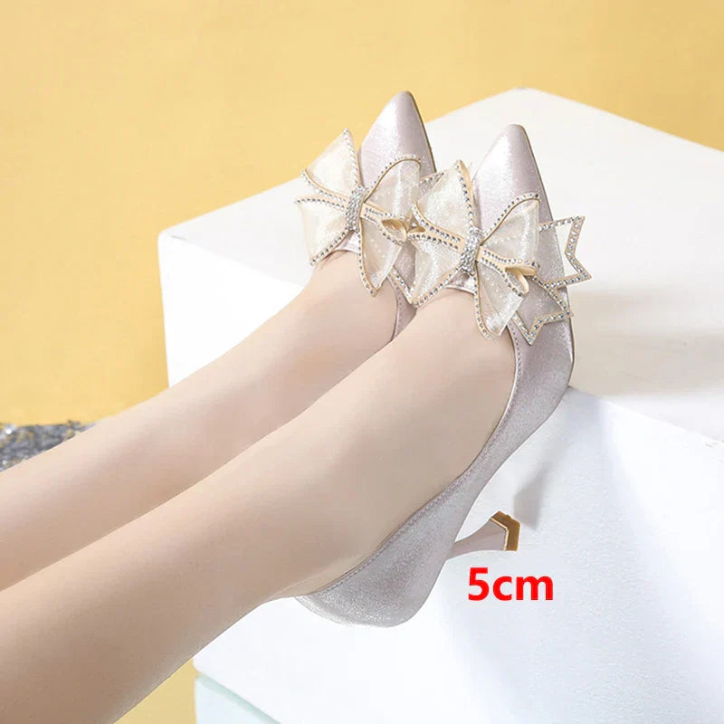 VougeVamp Rhinestone Bow Pointed Toe Stiletto Pumps – Elegant Satin Bridal & Wedding Heels - VougeVampUK