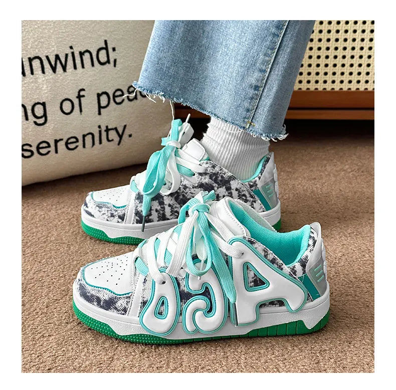 VougeVamp Unisex Skateboard Street Sneakers – High-Quality Hip-Hop Vulcanized Casual Shoes - VougeVampUK