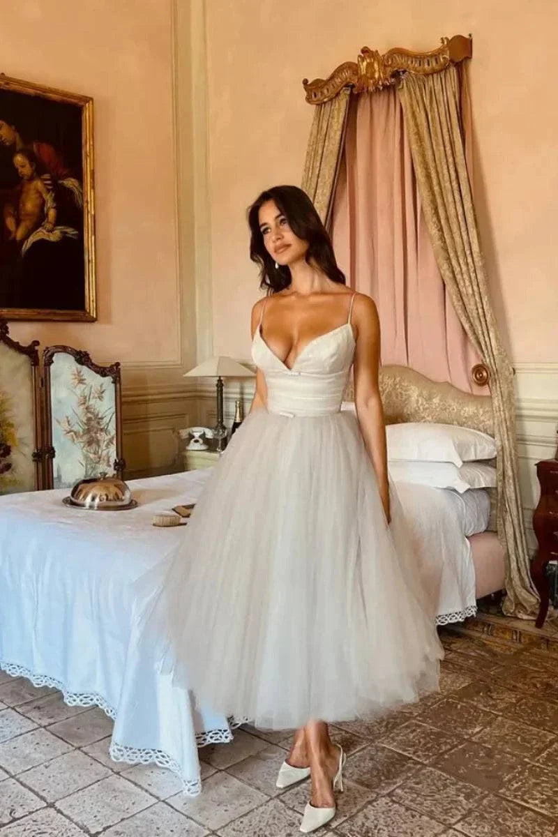 VougeVamp Sweetheart Tulle Prom Dress - White Sexy V-Neck Ankle-Length A-Line Evening Gown - VougeVampUK