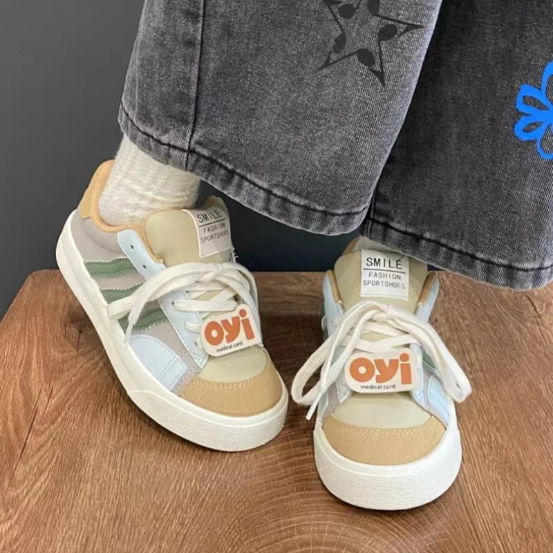 VougeVamp Low-Cut Cross-Strap Sneakers – Trendy Flat-Soled Casual Sports Shoes for Walking & Everyday Wear - VougeVampUK