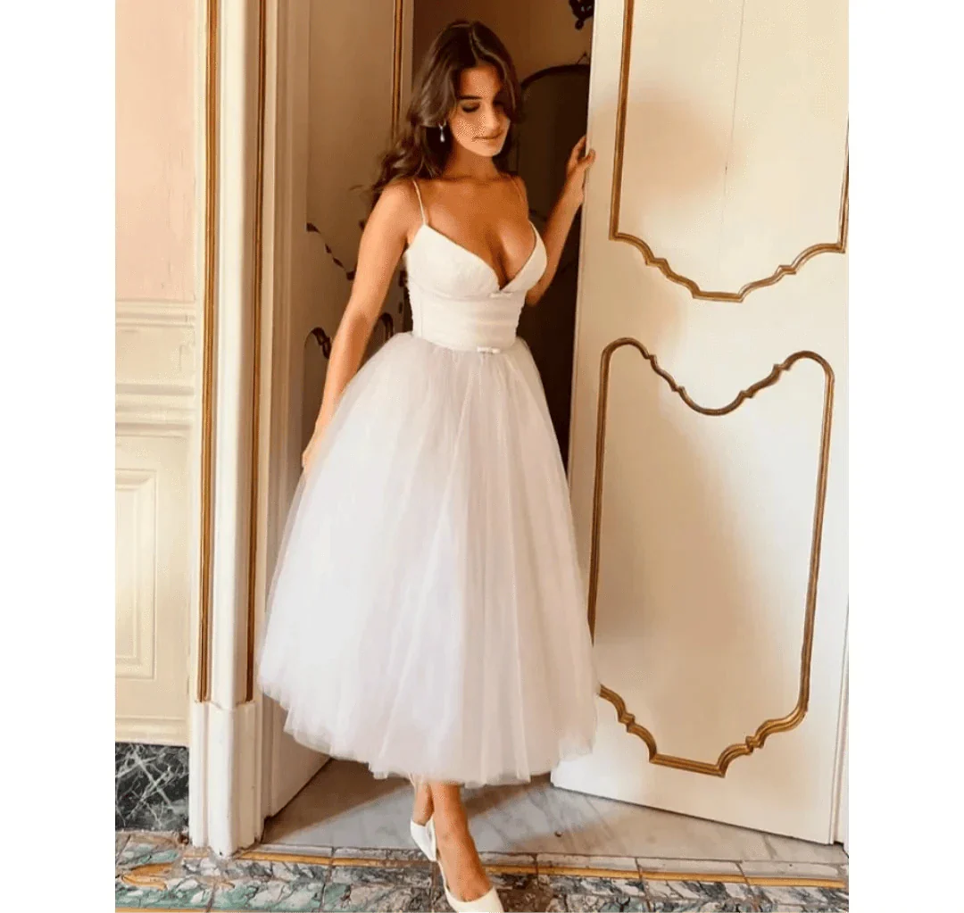 VougeVamp Sweetheart Tulle Prom Dress - White Sexy V-Neck Ankle-Length A-Line Evening Gown - VougeVampUK