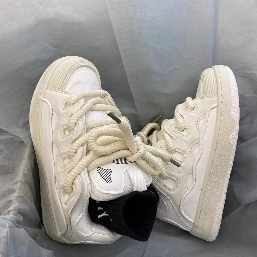 VougeVamp Chunky Retro Sneakers – Plus Size 41 42 Women's Casual Fashion Shoes with Thick Sole - VougeVampUK