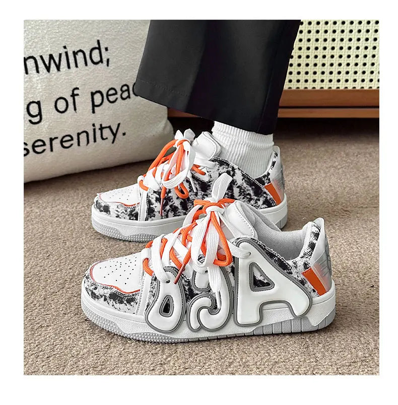 VougeVamp Unisex Skateboard Street Sneakers – High-Quality Hip-Hop Vulcanized Casual Shoes - VougeVampUK