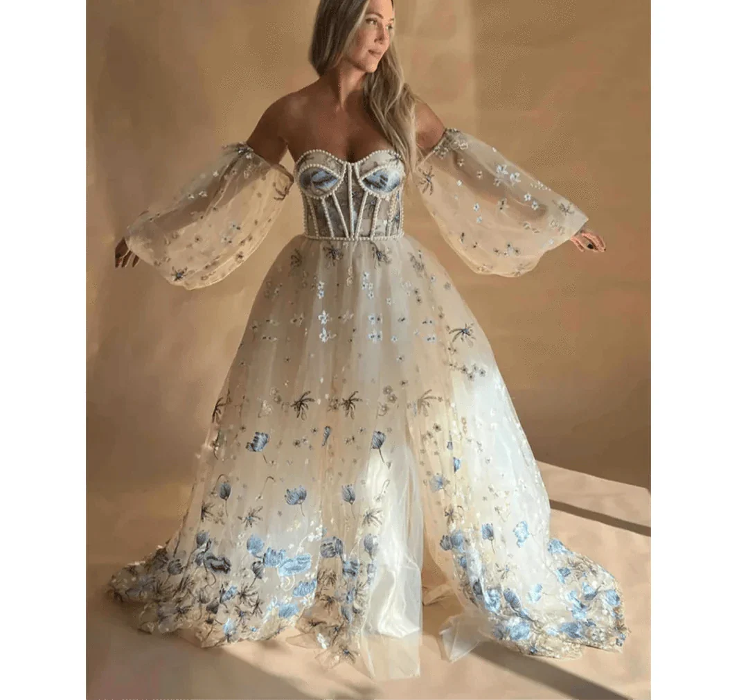 VougeVamp Princess Flower Lace A-Line Wedding Dress - Puffy Sleeve Side Split Sweetheart Bridal Gown - VougeVampUK