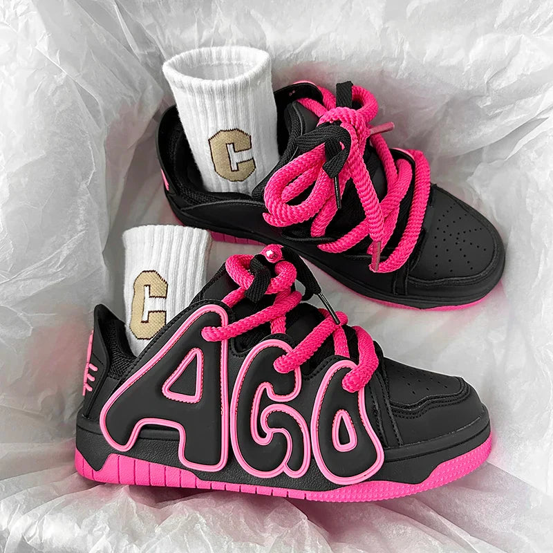 VougeVamp Unisex Skateboard Street Sneakers – High-Quality Hip-Hop Vulcanized Casual Shoes - VougeVampUK