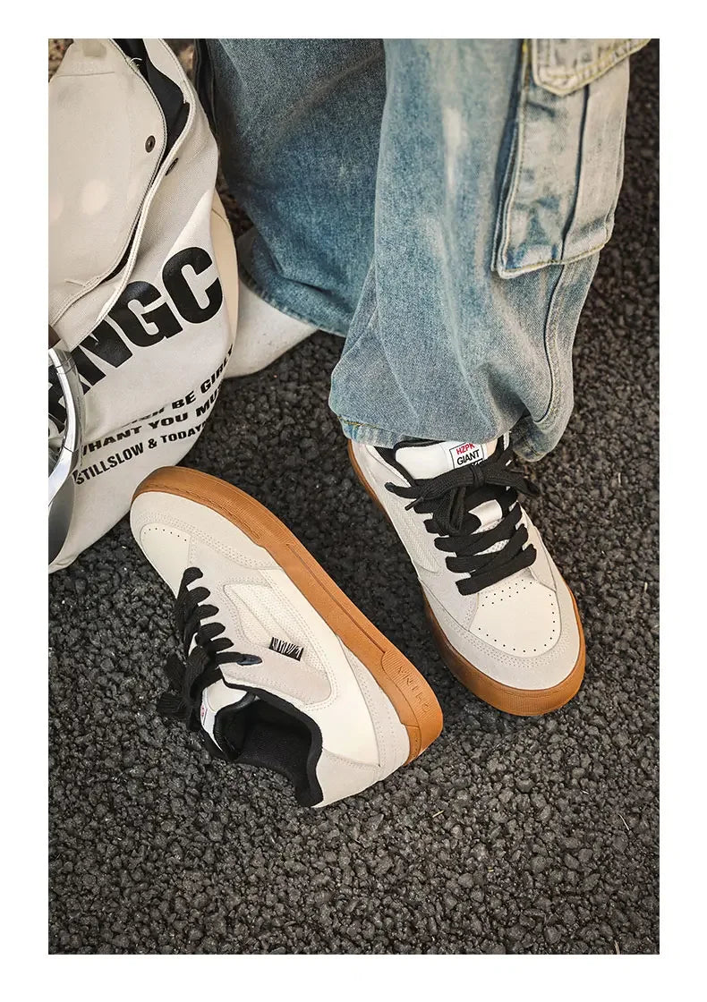 VougeVamp Unisex Fashion Skateboard Shoes – Casual Lace-Up Vulcanized Sports Sneakers - VougeVampUK