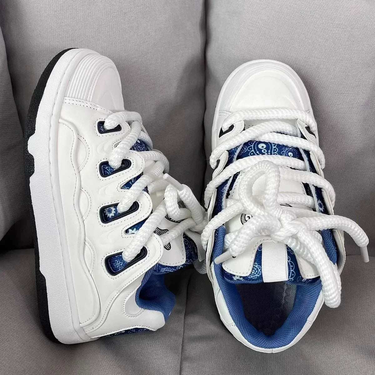 VougeVamp Chunky Retro Sneakers – Plus Size 41 42 Women's Casual Fashion Shoes with Thick Sole - VougeVampUK