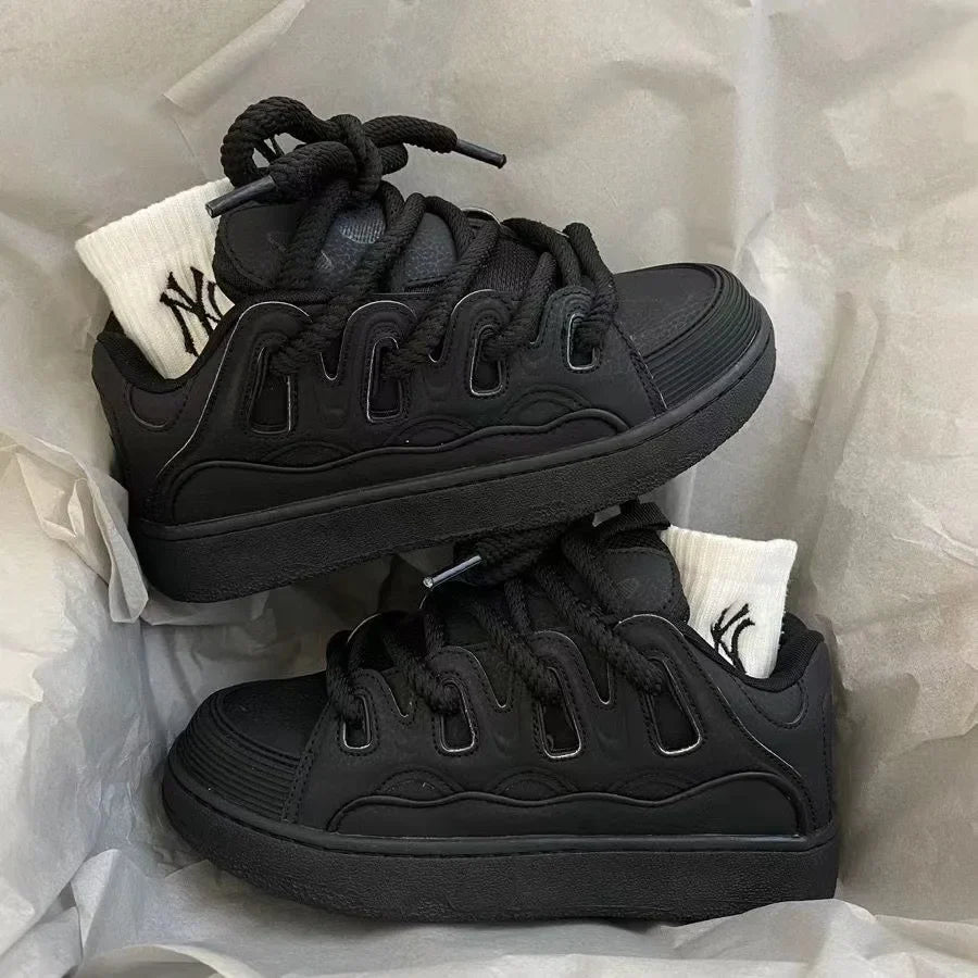 VougeVamp Chunky Retro Sneakers – Plus Size 41 42 Women's Casual Fashion Shoes with Thick Sole - VougeVampUK