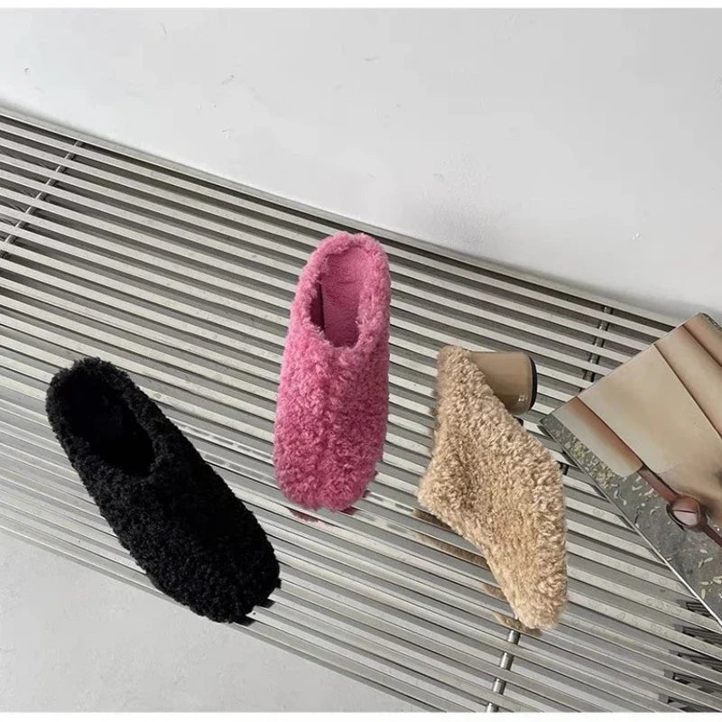 VougeVamp Women's Warm Thick Sole Slippers – Cozy Non-Slip Flat Indoor Shoes