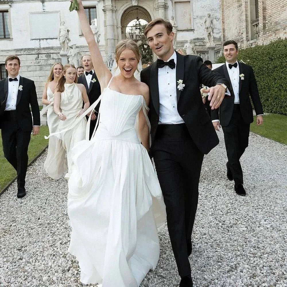 VougeVamp Customized White Spaghetti Strap Bud Wedding Dress - A-Line Sleeveless Floor-Length Gown - VougeVampUK