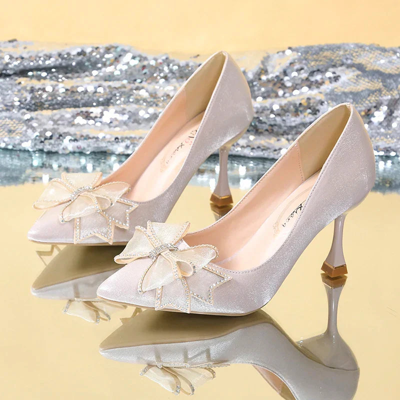 VougeVamp Rhinestone Bow Pointed Toe Stiletto Pumps – Elegant Satin Bridal & Wedding Heels - VougeVampUK
