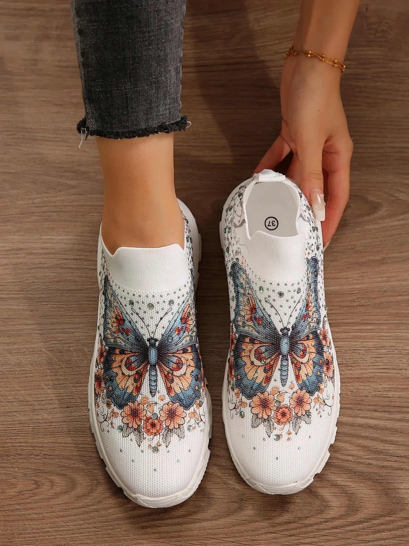 VougeVamp Women's Plaid Lightweight Sneakers – Breathable Low-Top Sports Shoes for Spring & Autumn - VougeVampUK