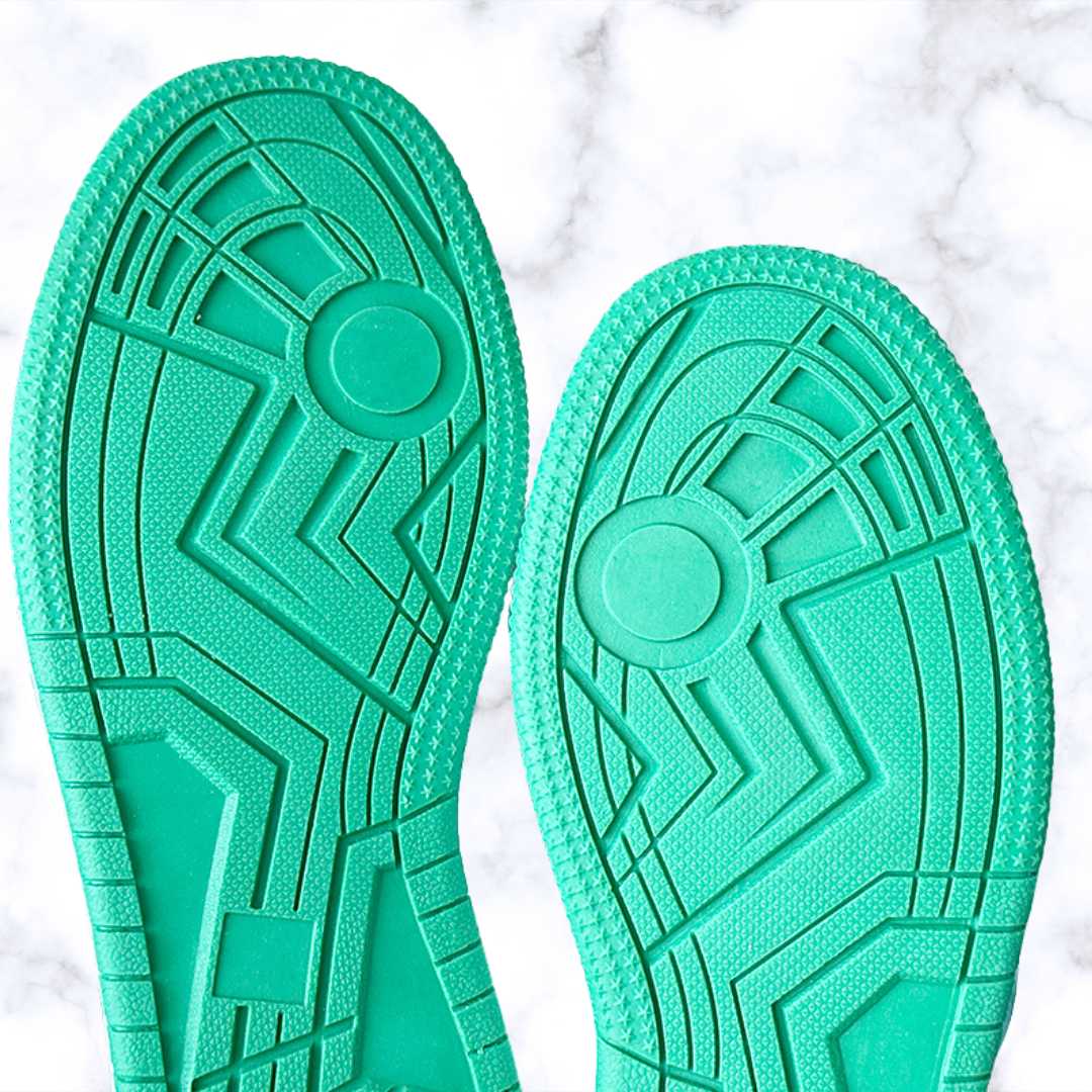 Unisex Lightweight Designer Sneakers – Breathable Casual Shoes for Basketball, Tennis, Running, and Travel