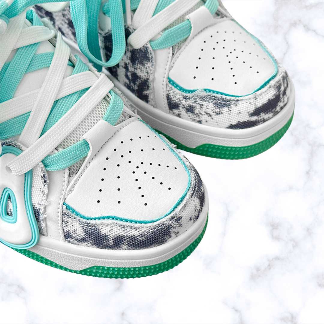 Unisex Lightweight Designer Sneakers – Breathable Casual Shoes for Basketball, Tennis, Running, and Travel