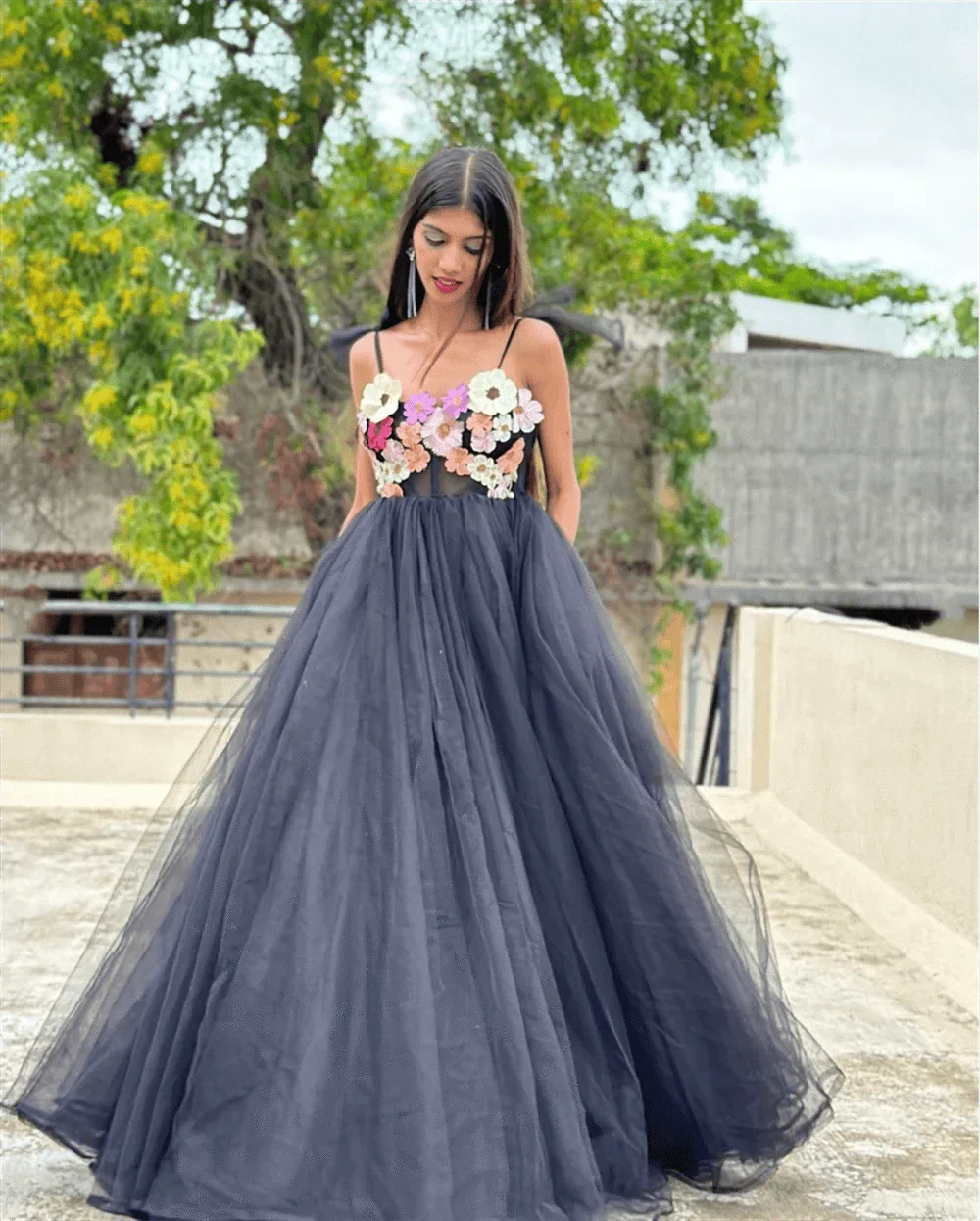 VougeVamp Sweetheart Black Prom Dress with 3D Floral Embroidery - A-Line Fairy Prom Gown