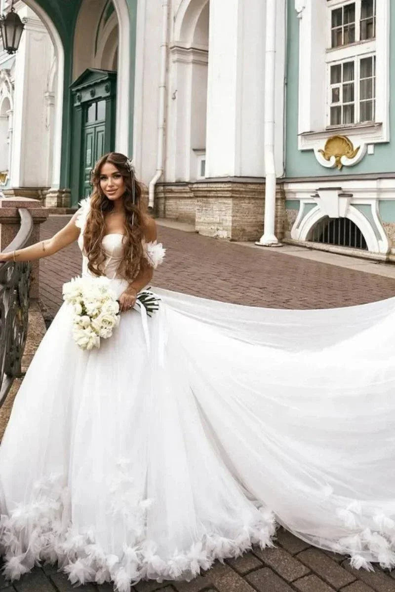 VougeVamp White Bridal Dress - Handmade Tulle Luxury Off-Shoulder Fishbone Wedding Gown