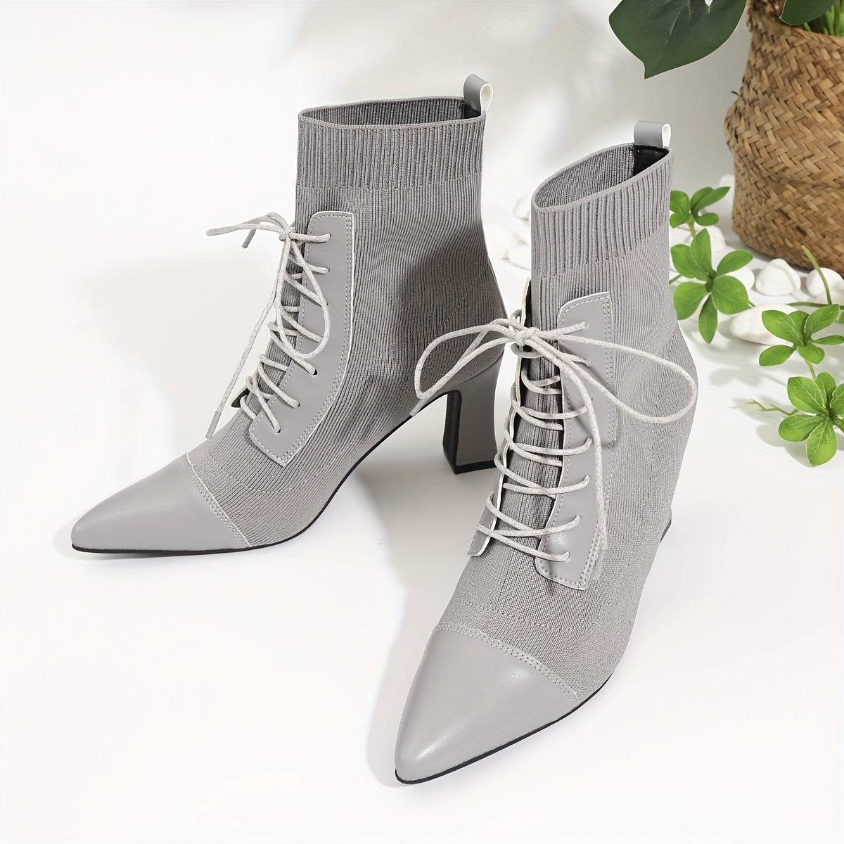 VougeVamp Fashionable Grey Ankle Boots – Pointed Toe & Chunky Heel Winter Boots - VougeVampUK