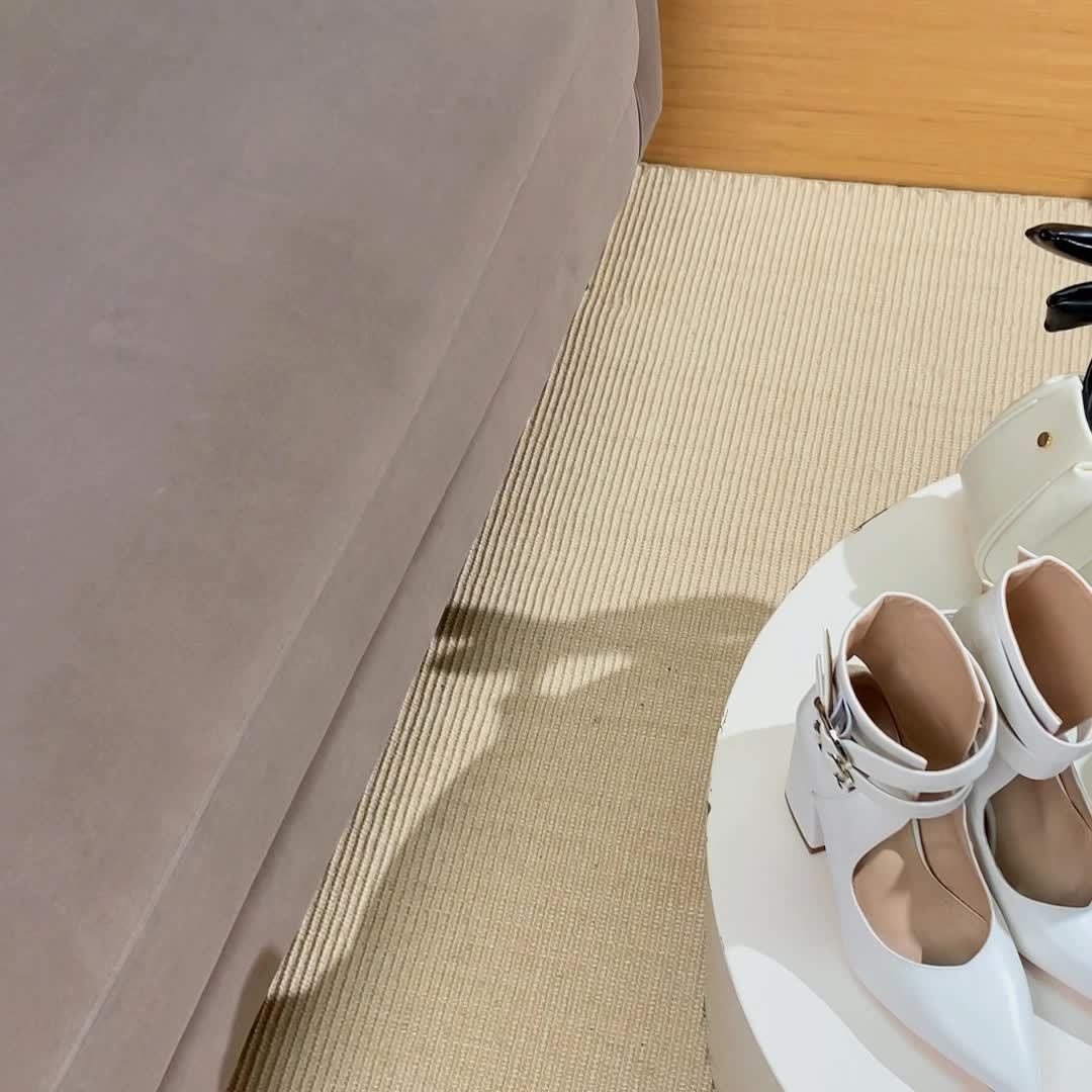 VougeVamp White Double Buckle Strap High Heel Pumps – Fashionable Pointed Toe Party Shoes - VougeVampUK