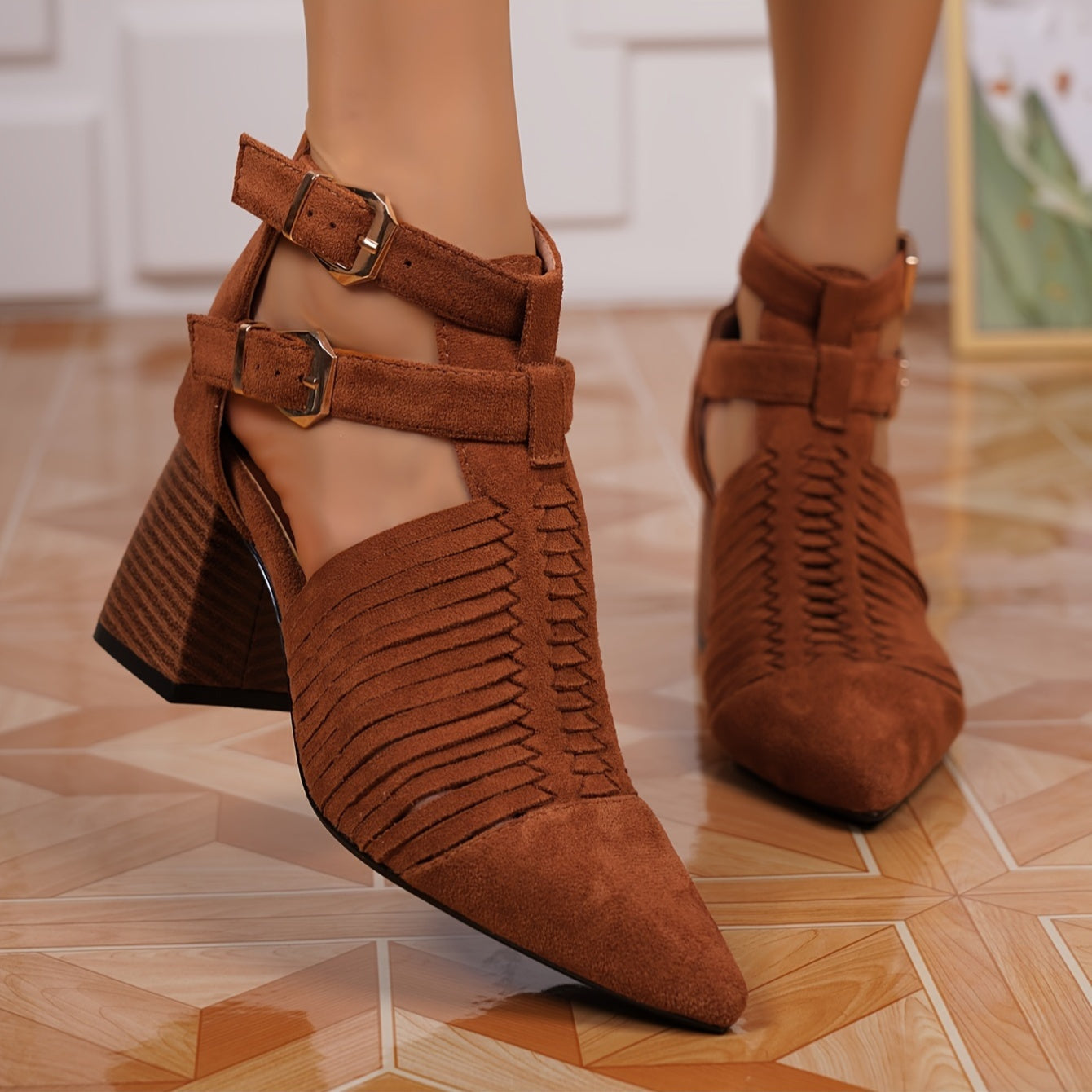 VougeVamp Retro Fringed Pointed Toe High Heel Pumps – Solid Color, Block Heel, Woven Cut-Out Design - VougeVampUK