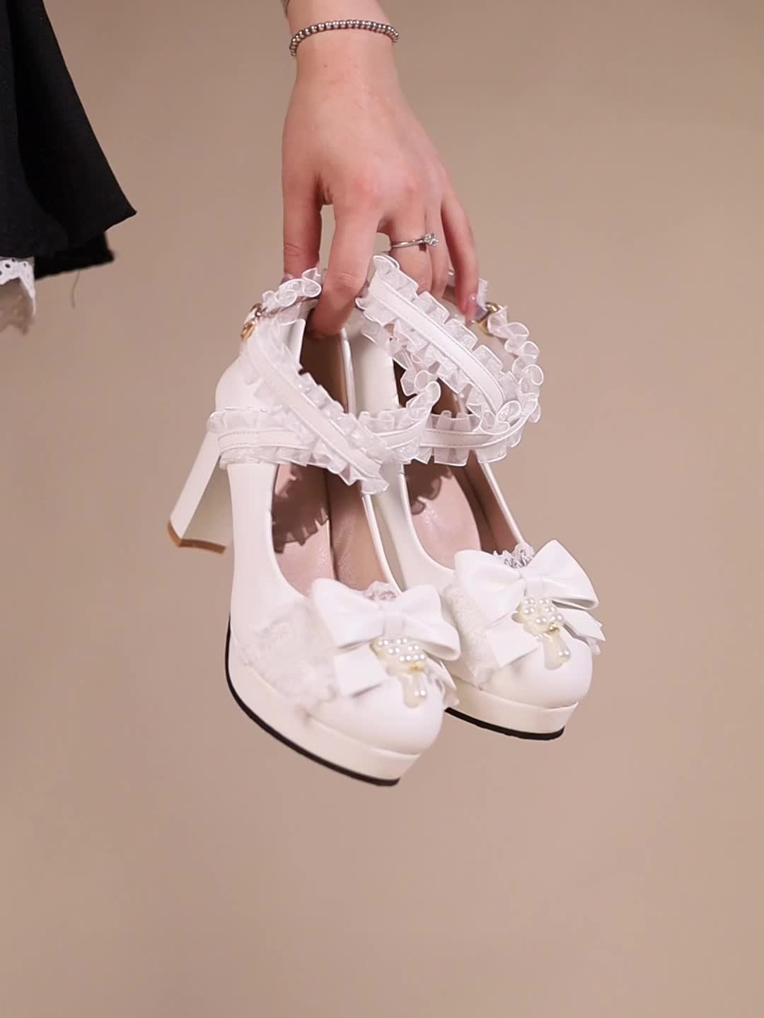 VougeVamp Chic Lace Bowknot Platform Pumps – High Block Heel Waterproof Fashion Shoes