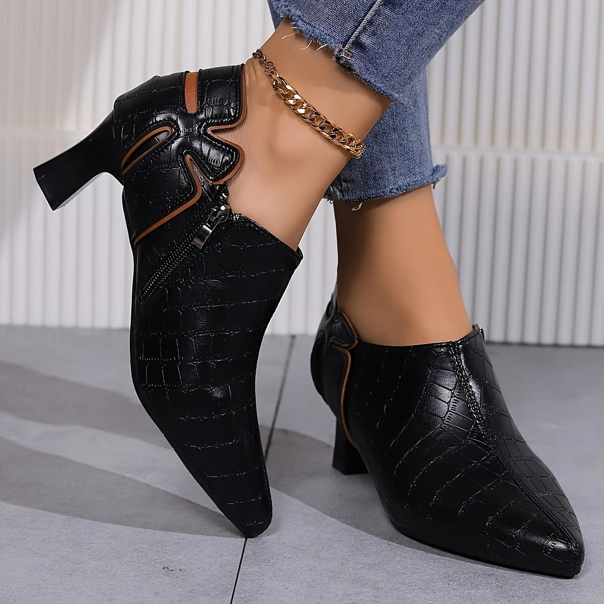 VougeVamp Women's Solid Color Stiletto Heels – Fashionable Pointed Toe Dress Pumps with Side Zipper - VougeVampUK