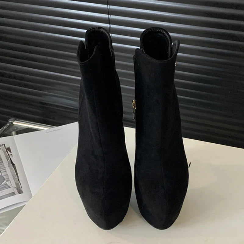 VougeVamp Women’s Black Sexy Platform Boots – Extreme High Heels with Elastic Buckle Strap and Zip Closure