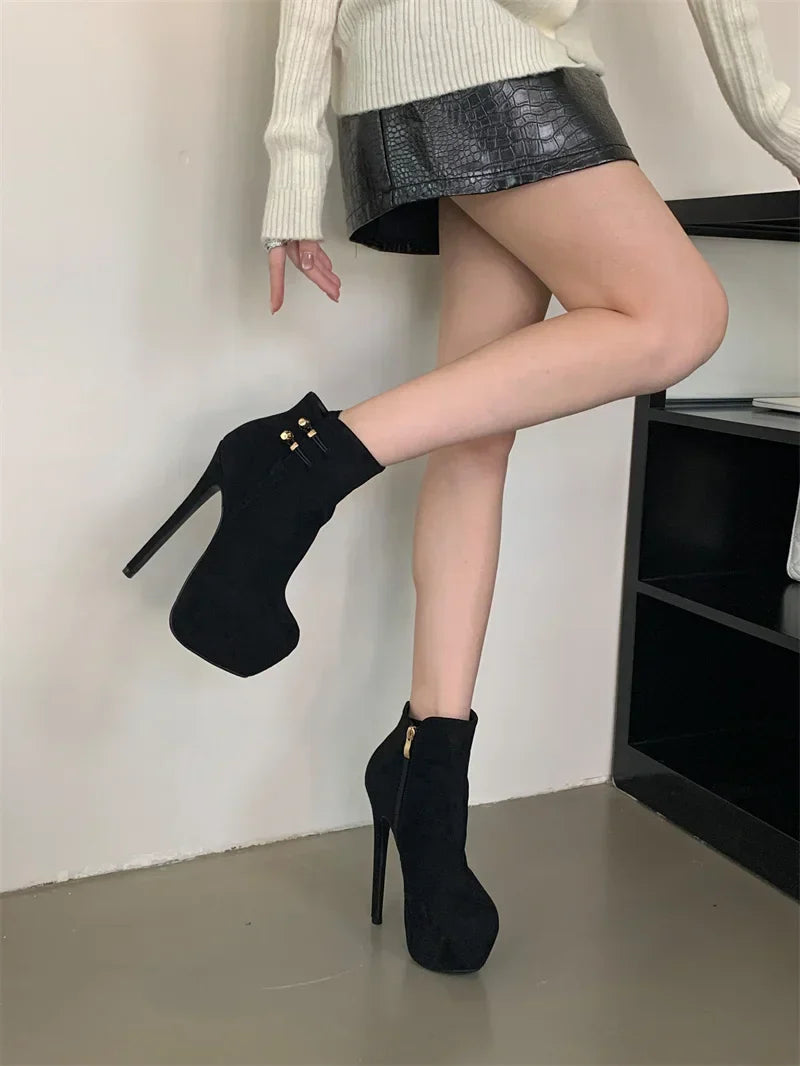 VougeVamp Women’s Black Sexy Platform Boots – Extreme High Heels with Elastic Buckle Strap and Zip Closure
