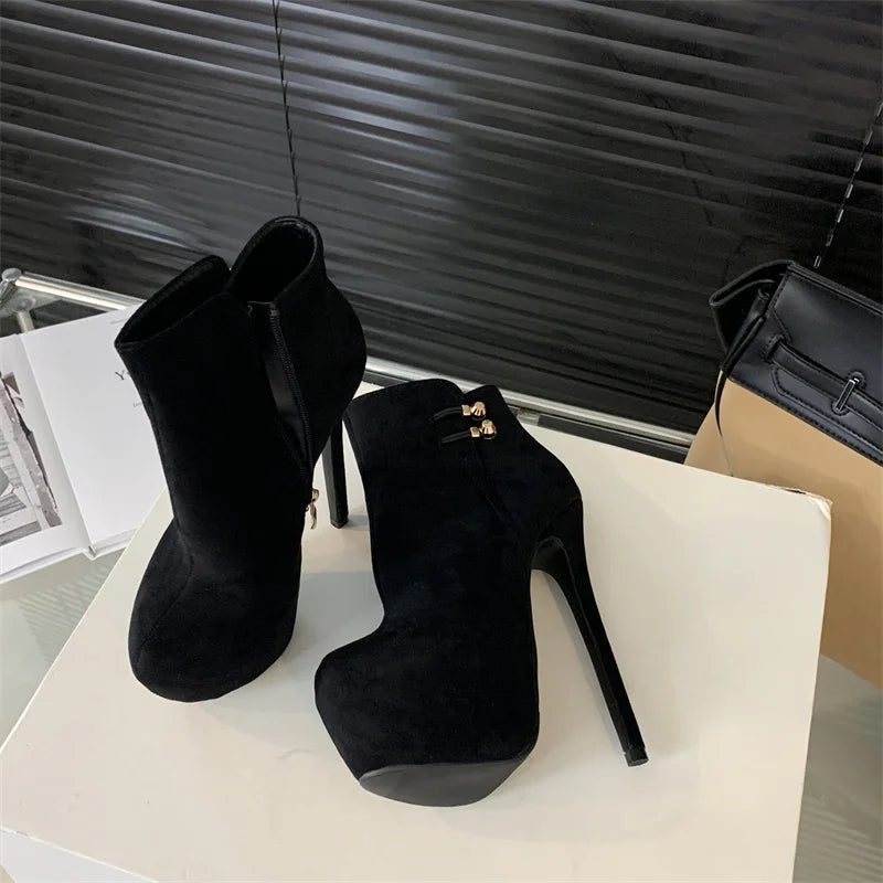 VougeVamp Women’s Black Sexy Platform Boots – Extreme High Heels with Elastic Buckle Strap and Zip Closure