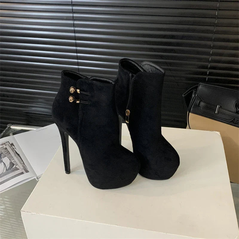 VougeVamp Women’s Black Sexy Platform Boots – Extreme High Heels with Elastic Buckle Strap and Zip Closure