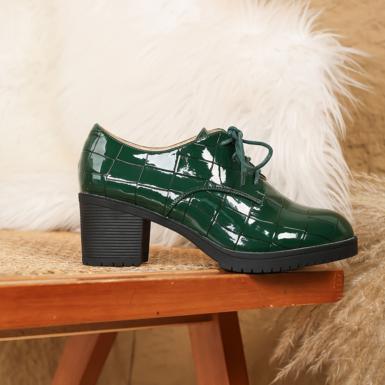 VougeVamp Chic Emerald Green Ankle Boots – Glossy Stone Pattern Lace-Up High Heel Boots with Round Toe - VougeVampUK