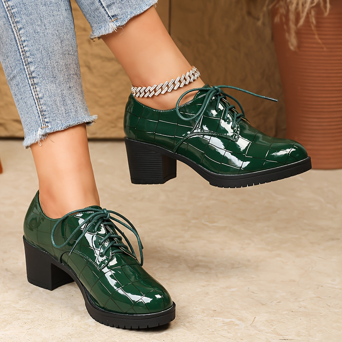 VougeVamp Chic Emerald Green Ankle Boots – Glossy Stone Pattern Lace-Up High Heel Boots with Round Toe - VougeVampUK