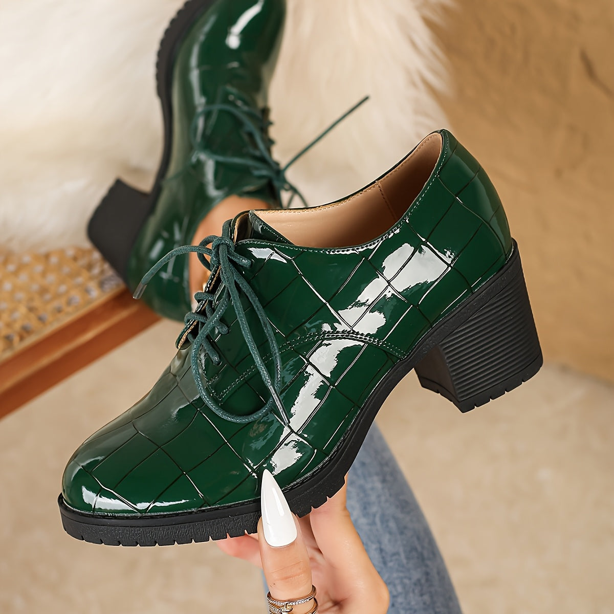 VougeVamp Chic Emerald Green Ankle Boots – Glossy Stone Pattern Lace-Up High Heel Boots with Round Toe - VougeVampUK