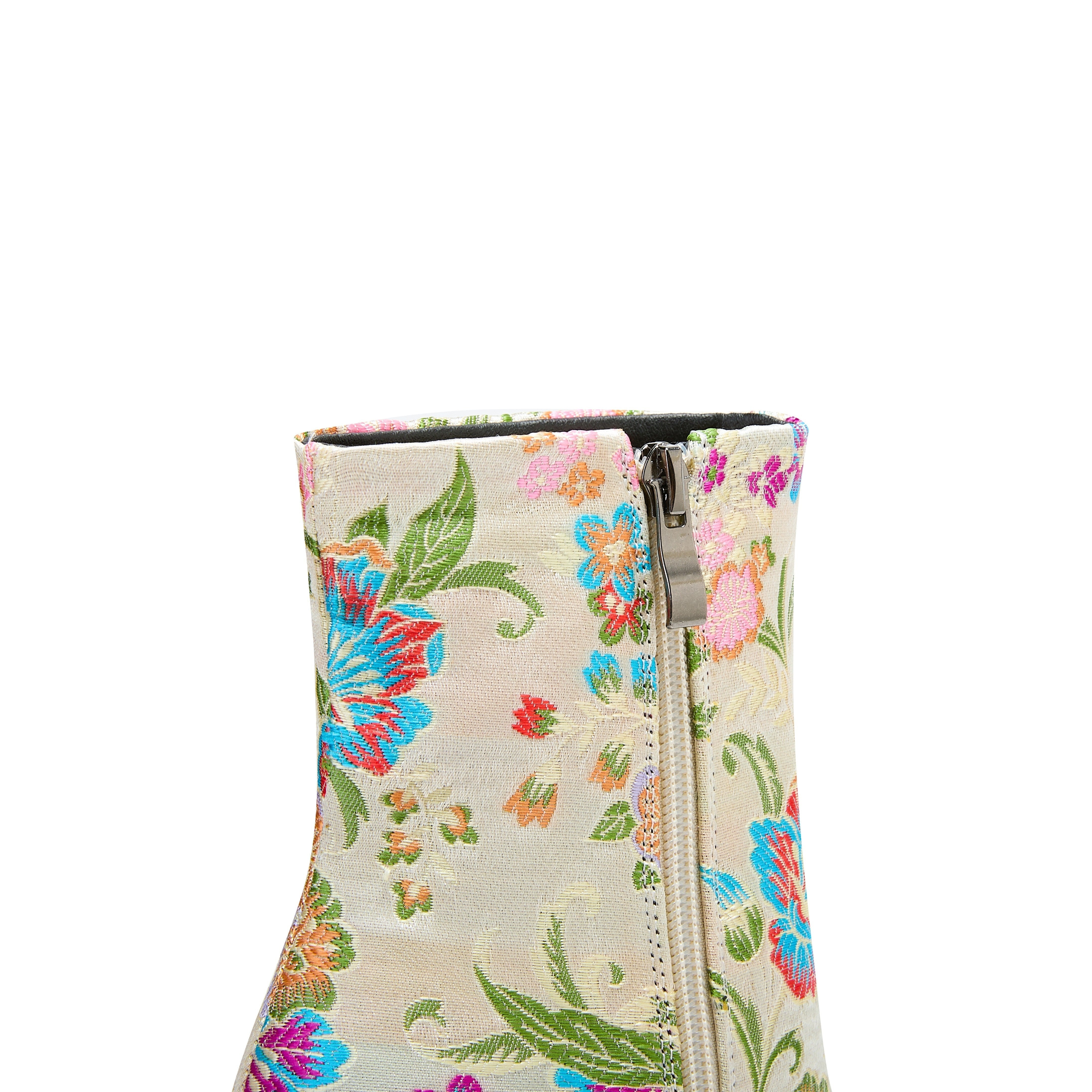 VougeVamp Elegant Floral Embroidered Ankle Boots – Pointed Toe High Heel Zip-Up Booties - VougeVampUK