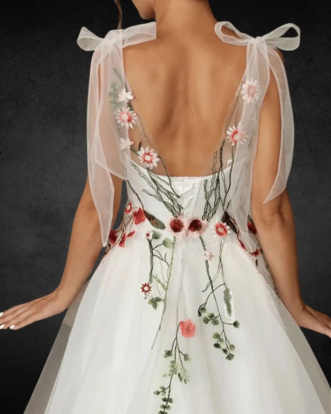 Handmade Designer Sweet Flowers Prom Dress – Spaghetti Straps, White Tulle, Perfect for Formal Occasions & Wedding Parties - VougeVampUK