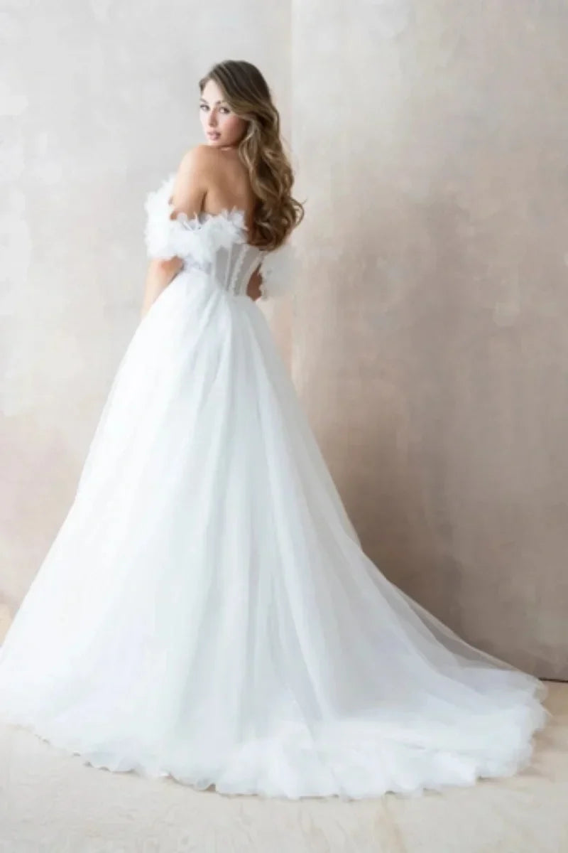 VougeVamp Sweetheart White Bridal Dress - Glitter 3D Flower Tulle Strapless A-Line Gown