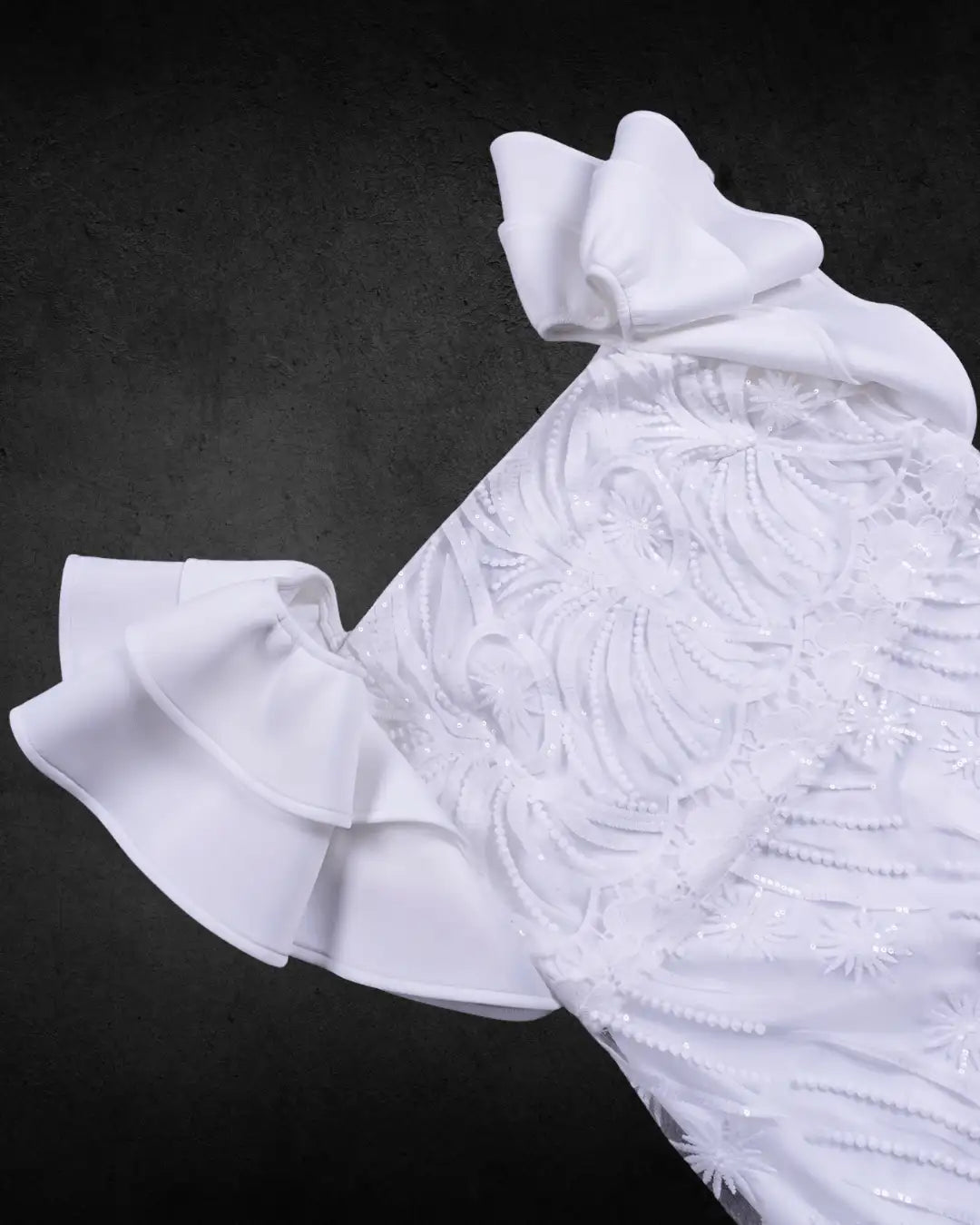 Designer Plus Size One-Shoulder A-Line Wedding Dress with Zipper Detail, Non-Stretch Polyester Fabric - VougeVampUK