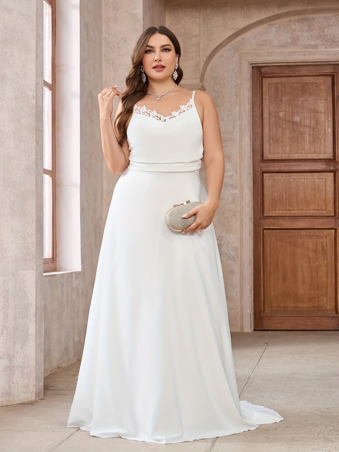 VougeVamp Elegant Plus Size White Chiffon Wedding Gown for Women - V-Neck Sleeveless Flowing Lace Detail Dress - VougeVampUK